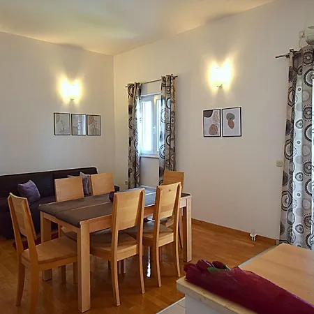 Karla, Dobropoljana, Otok Pasman Apartment