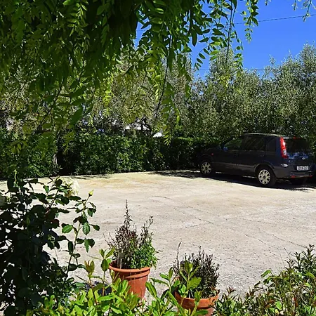 Karla, Dobropoljana, Otok Pasman Apartment