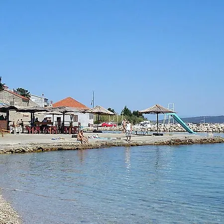 Karla, Dobropoljana, Otok Pasman