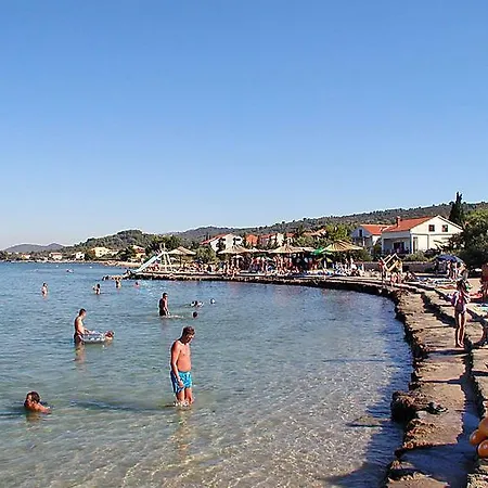 Karla, Dobropoljana, Otok Pasman