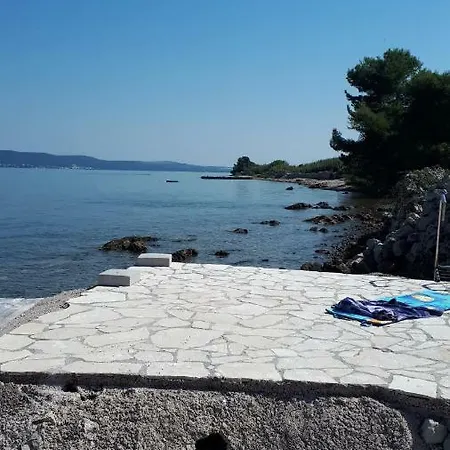 Karla, Dobropoljana, Otok Pasman