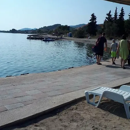 Karla, Dobropoljana, Otok Pasman Апартаменты Dobropoljana