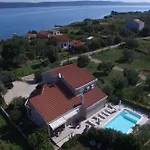 Karla, Dobropoljana, Otok Pasman Dobropoljana