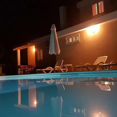 Karla, Dobropoljana, Otok Pasman Apartament *